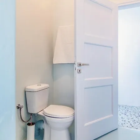 Mimosa Mosaic Apartment *